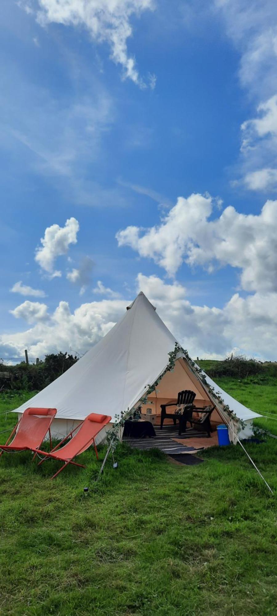 Summit Camping Kit Hill Cornwall Panoramic Views Grass Pitch From 15Pn Or Bella Bell Tent 75Pn Callington Экстерьер фото